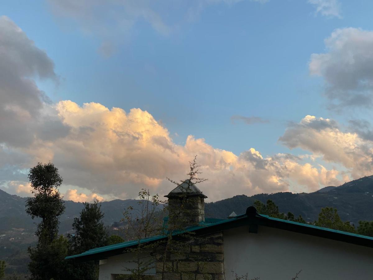 Happy Dervish Homestay Mukteshwar Ngoại thất bức ảnh